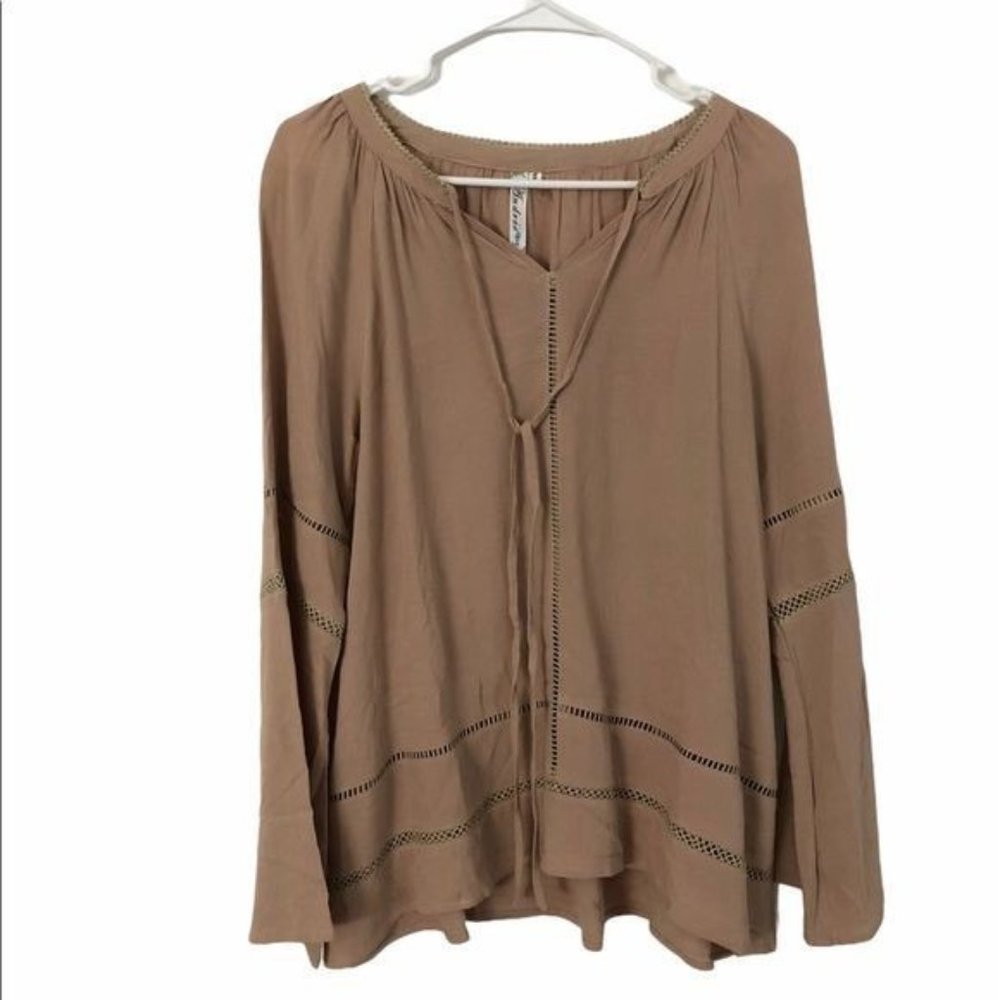 Andre’e Blue Boho Long Sleeve Top SZ Small